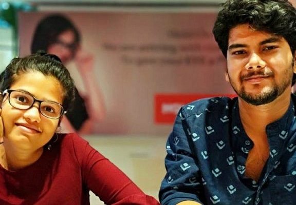 Meet Two Young Students who Made 20 Crores Selling T-Shirts in 2 Years